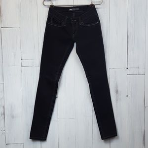 Black Levi's 524